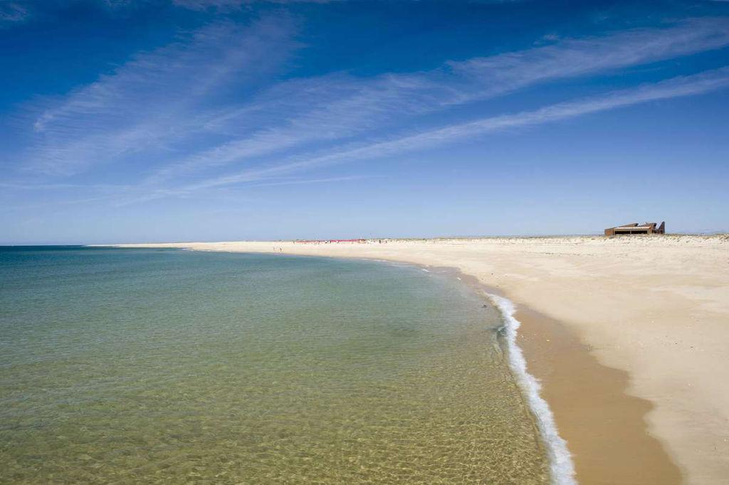 ilha da barreta algarve portugal