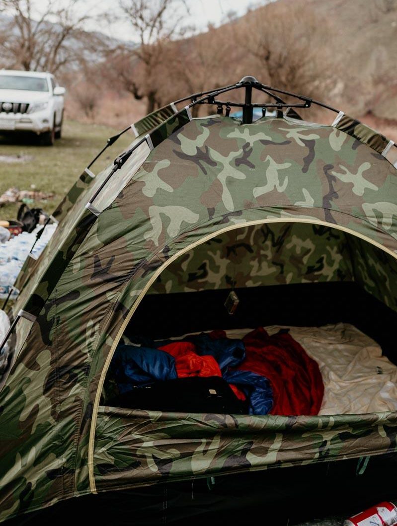 a camo 4 person instant dome tent