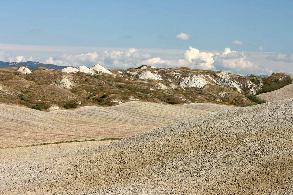 accona desert in tuscany