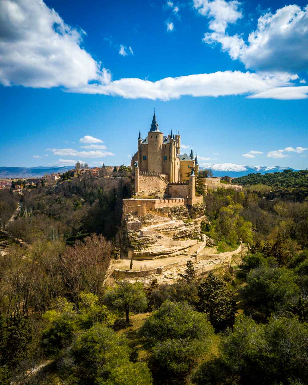 the segovia castle from above