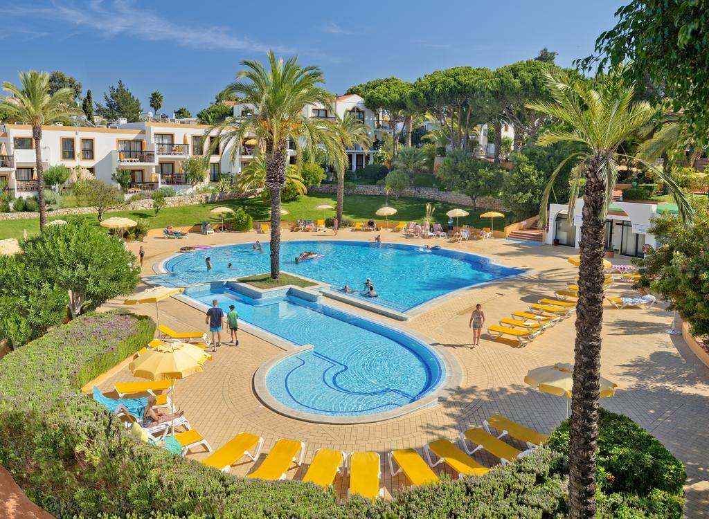 alfagar village is a one of the top algarve family holiday resorts