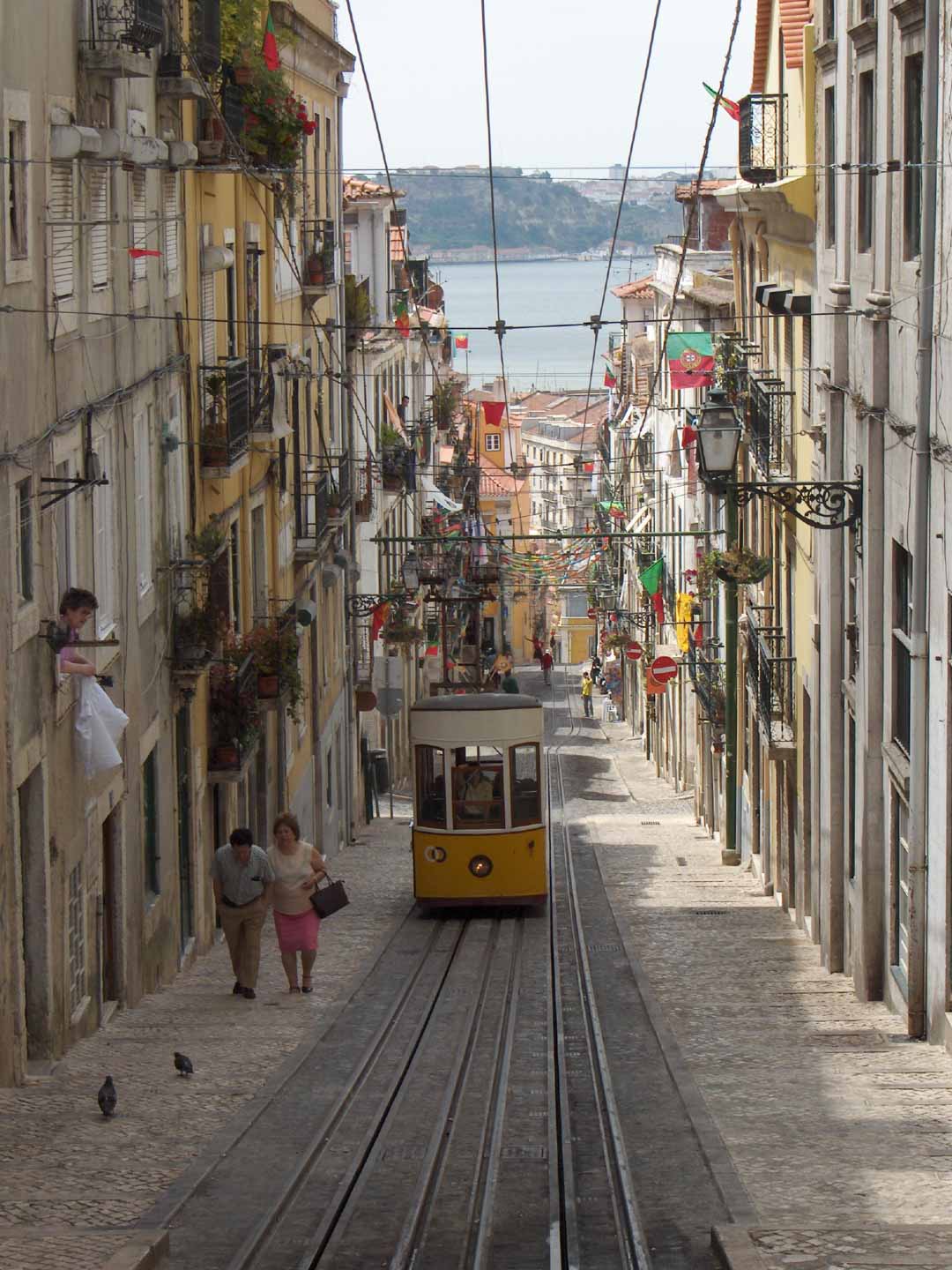 ascensor da bica lisbon sunrise