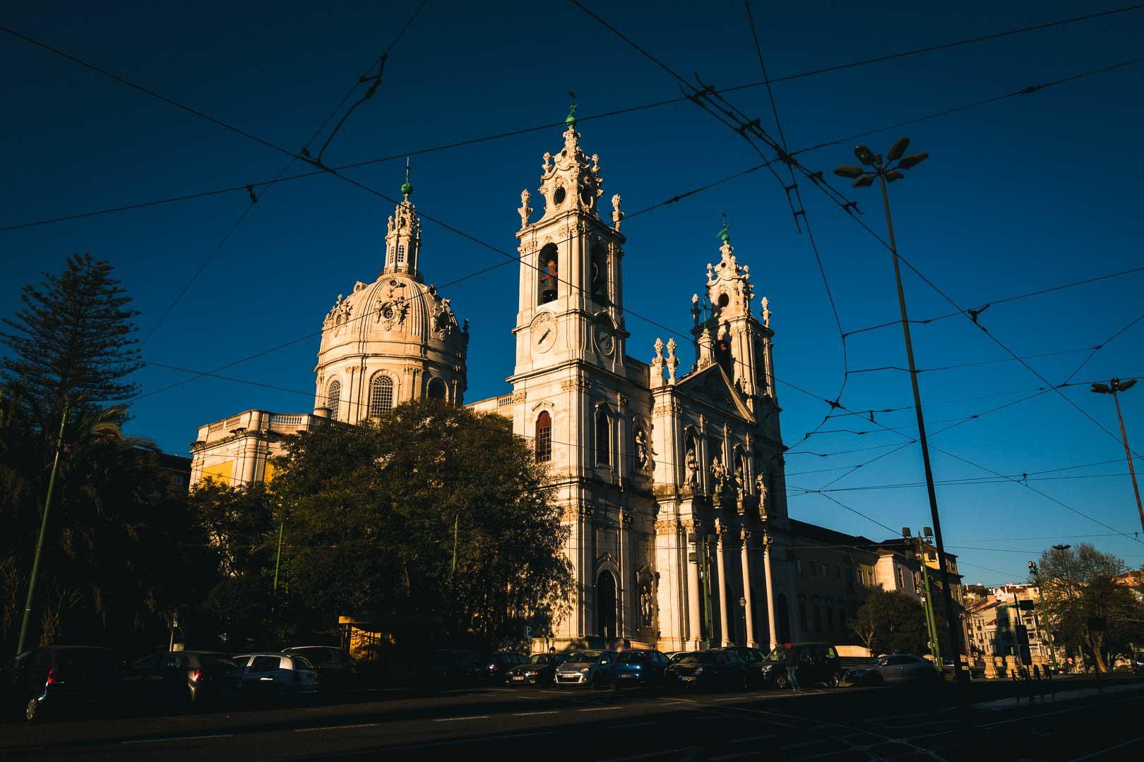 light over the basilica da estrela