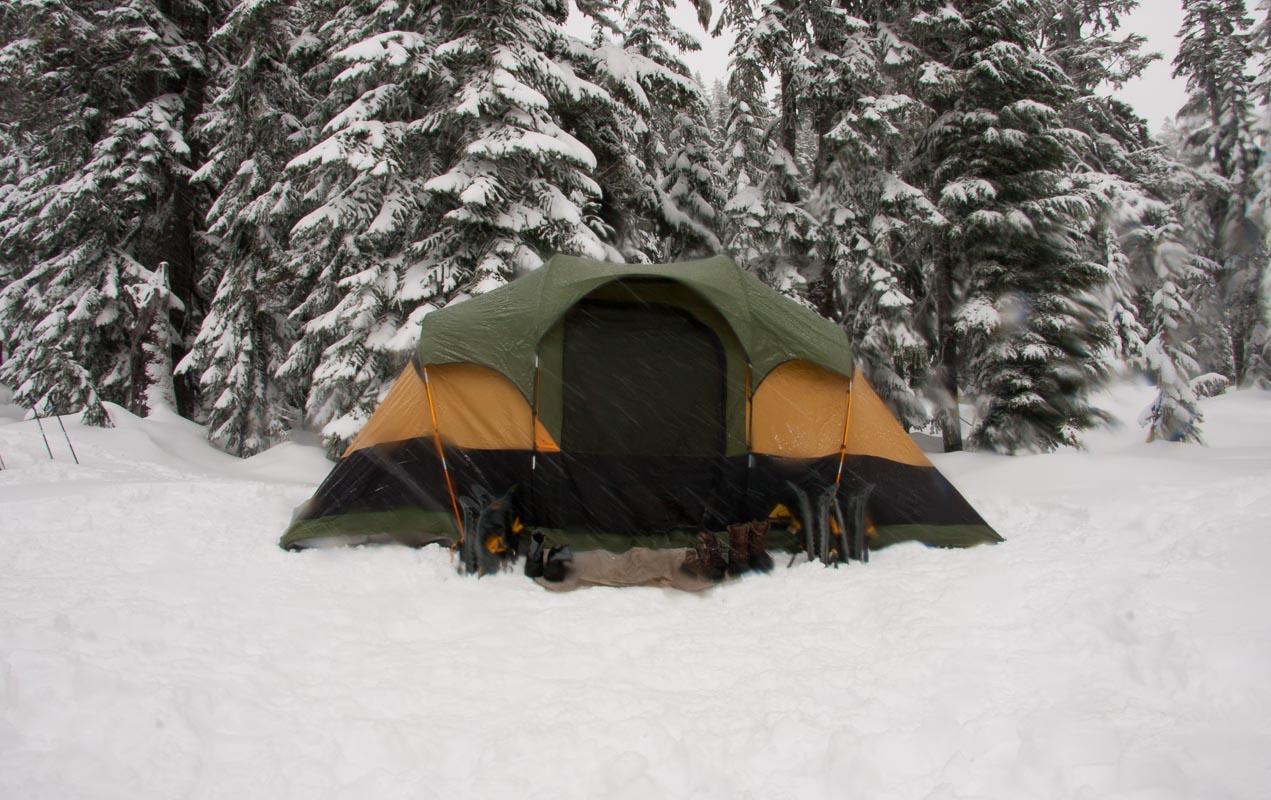 best 6 person 4 season tents for camping in snowstorms