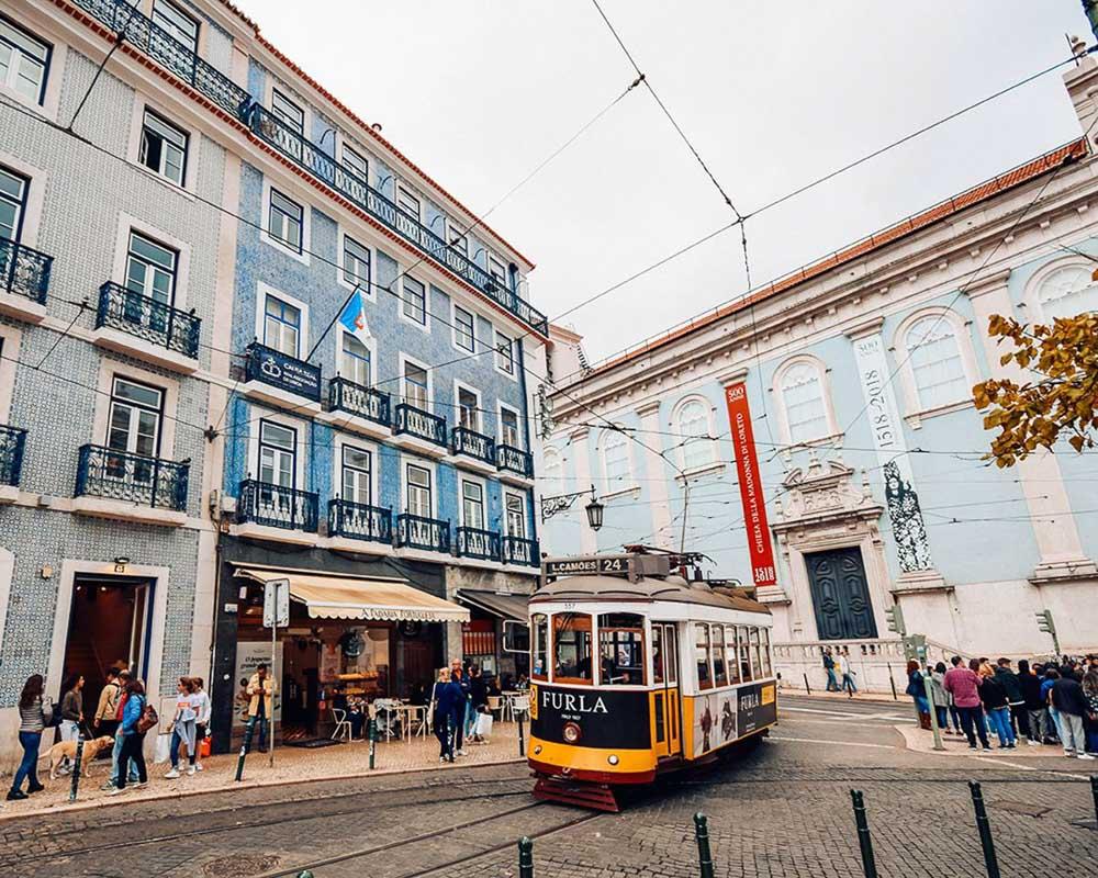 best time to go to lisbon in winter