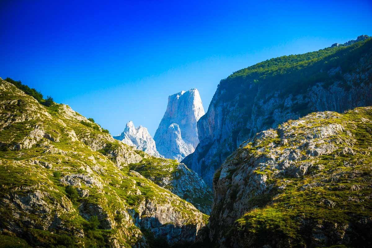 view from the mirador de bulnes