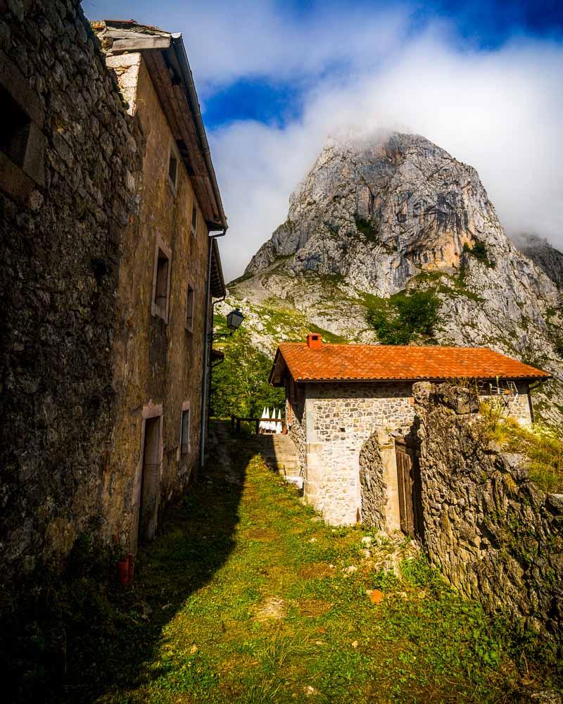 a street in upper bulnes