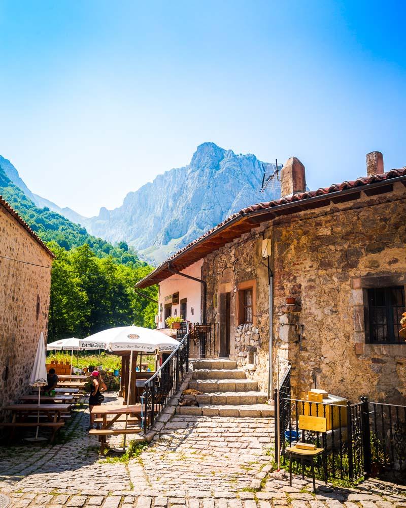 mountain view in bulnes