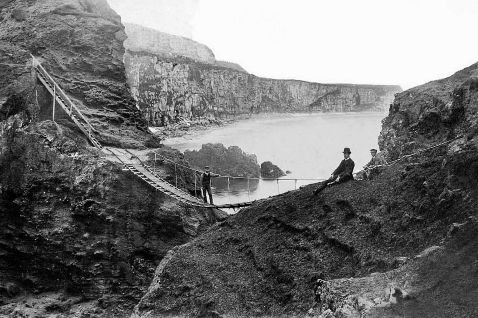 carrick a rede rope bridge in 1900