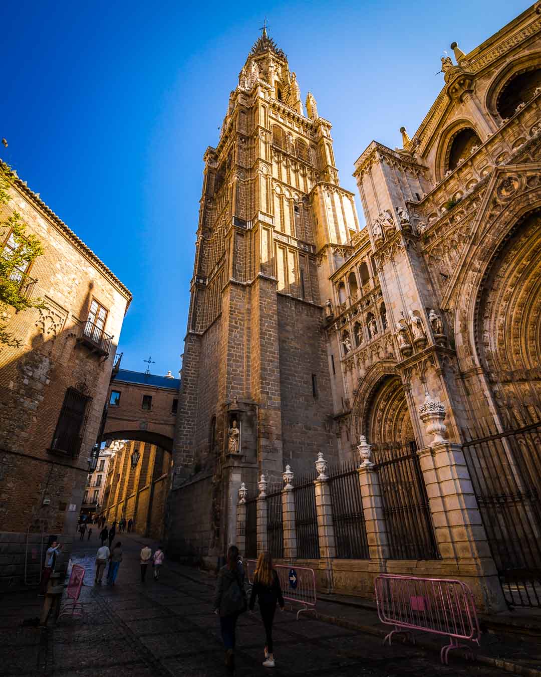 the main tower of the catedral primada toledo