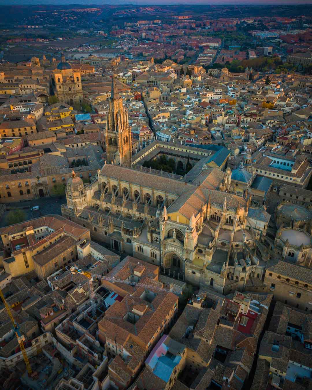 aerial view of the catedral de toledo