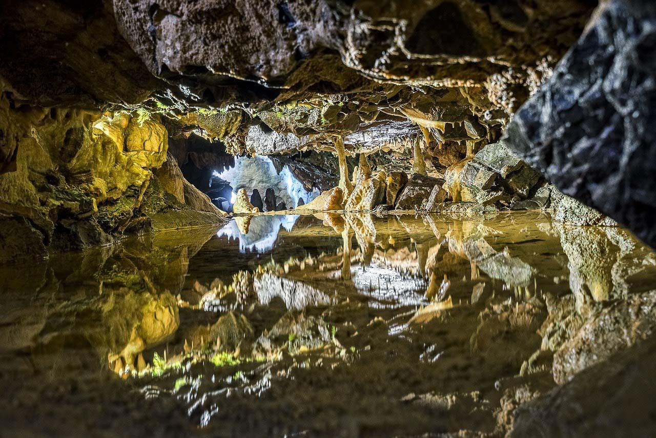 cheddar gorge caves