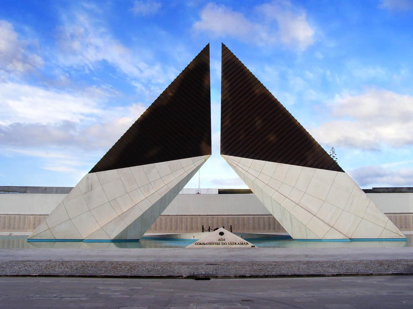 combatentes do ultramar monument