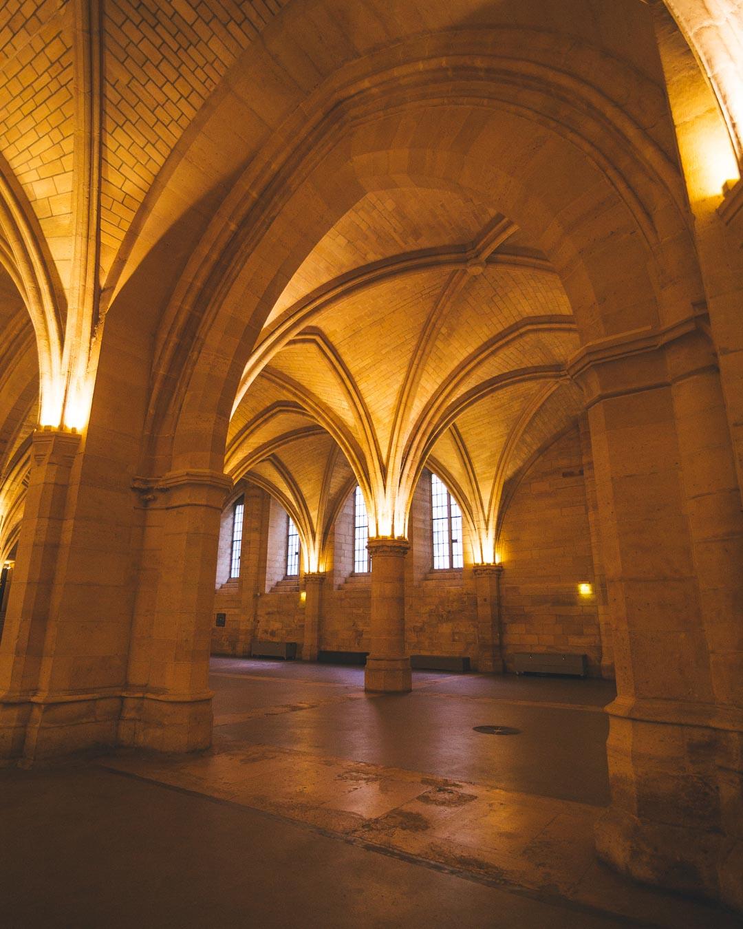 visit the conciergerie