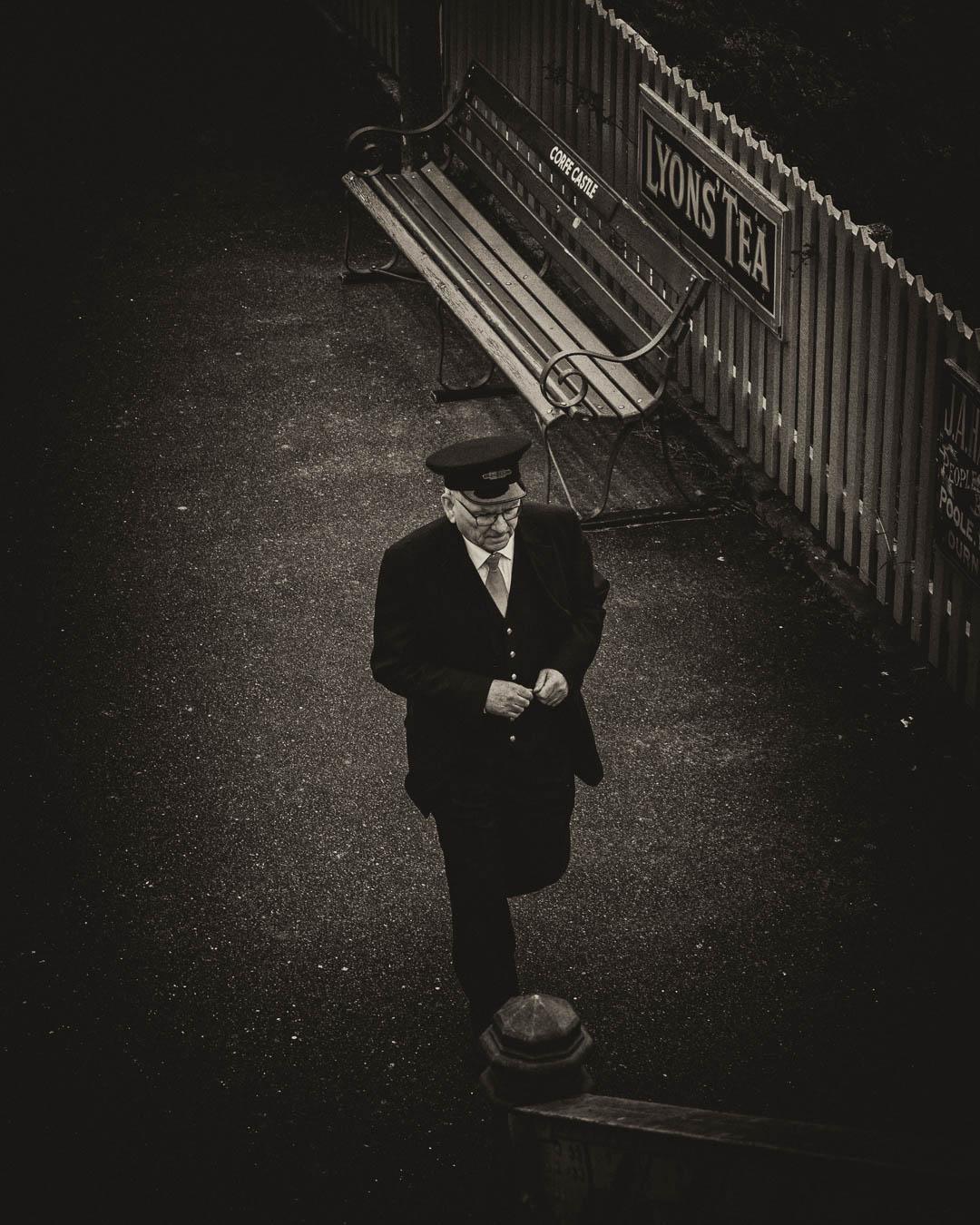 train agent in corfe castle