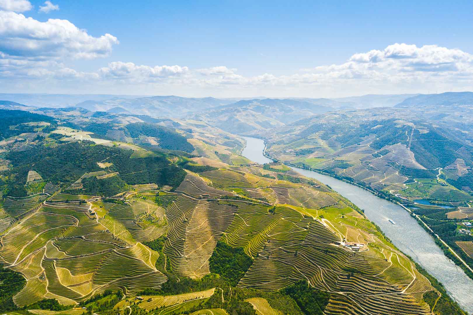douro valley is in the major landmarks in portugal