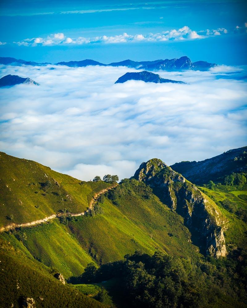 ready to hike down in the clouds