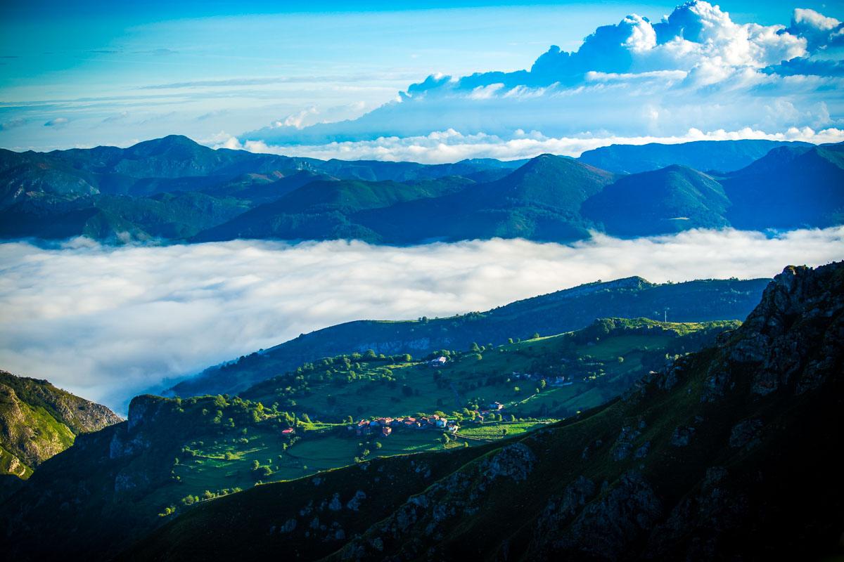 full view of the morning light at the mirador de la reina covadonga