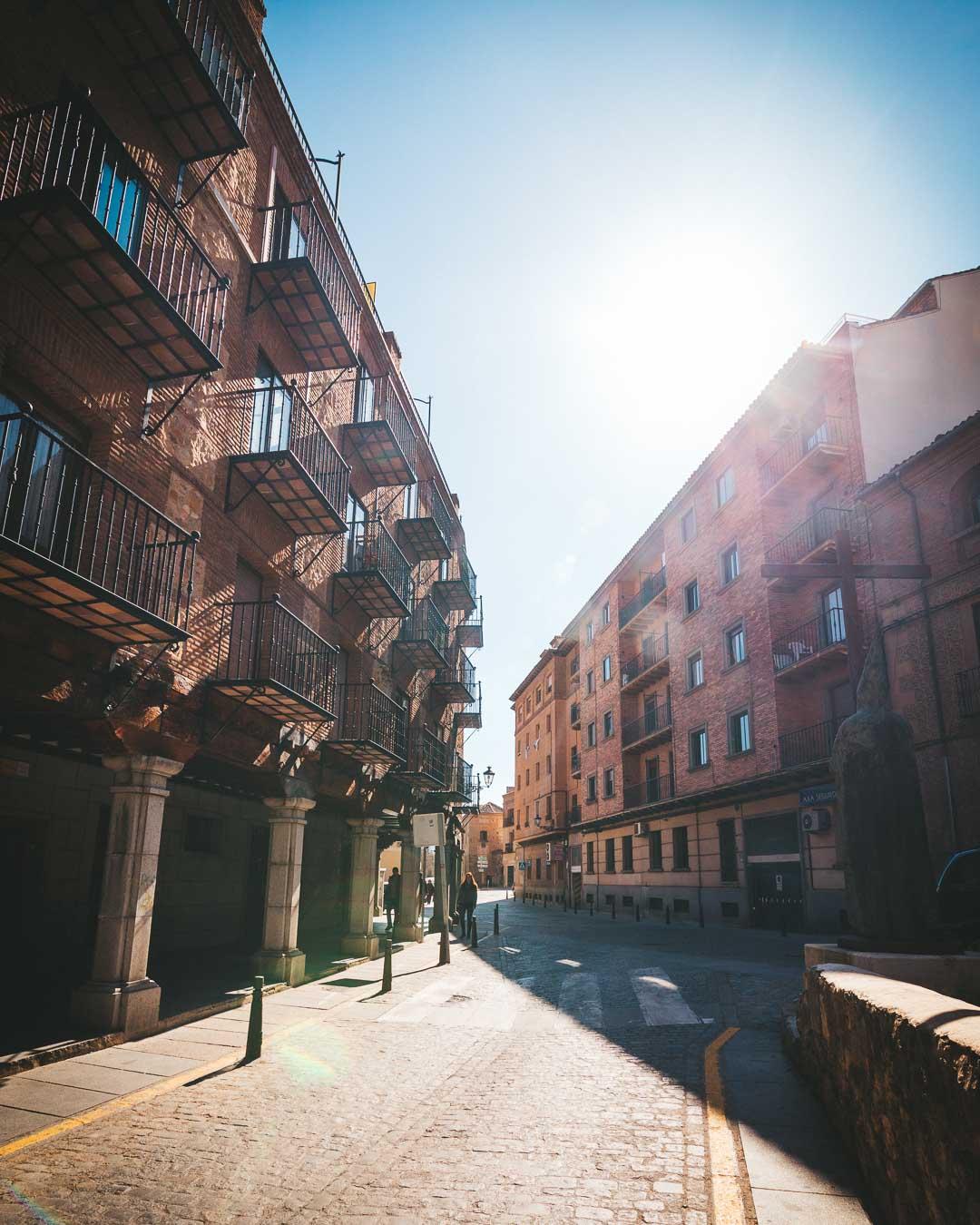 sunrise in the streets of segovia to madrid