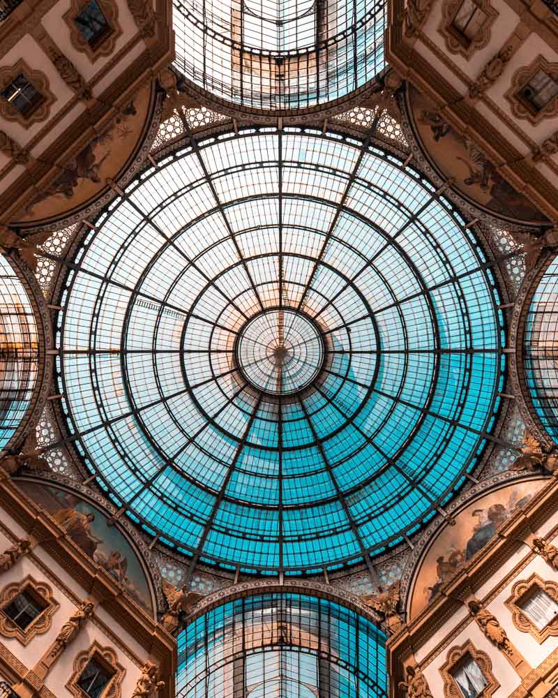 galleria vittorio emanuele in milan italy