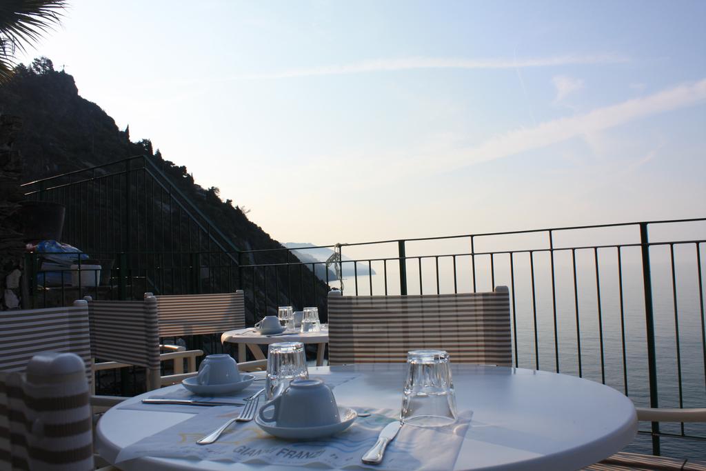 gianni franzi a top best luxury hotel in cinque terre