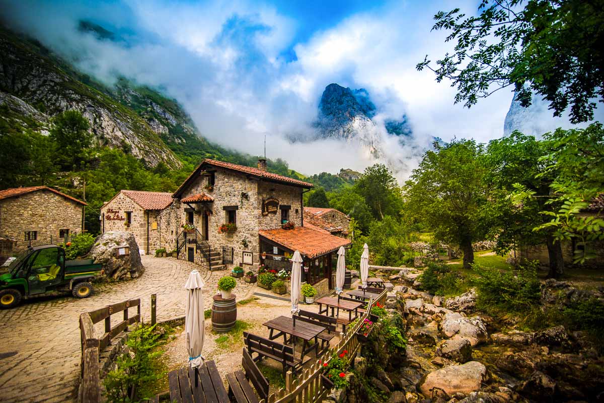 morning light over bulnes