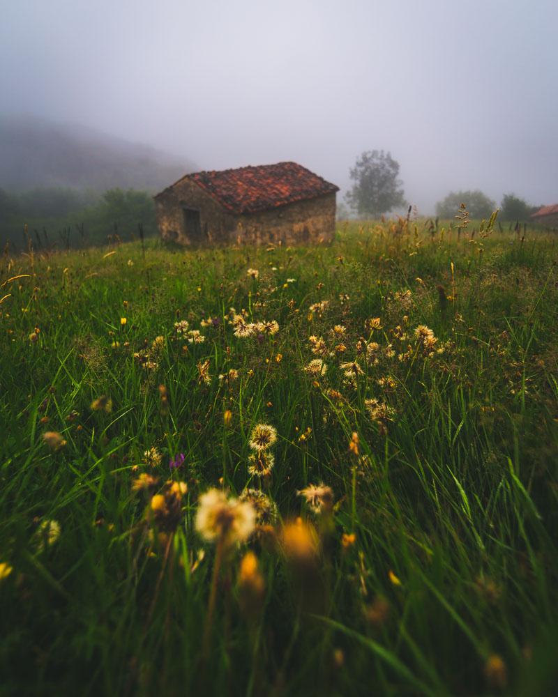 change of weather at the mountain hut from the start