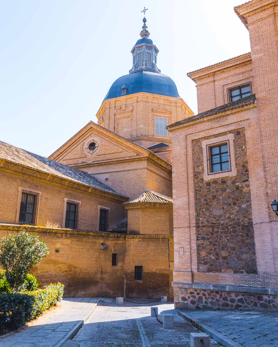 the iglesia de los jesuitas as seen from the back