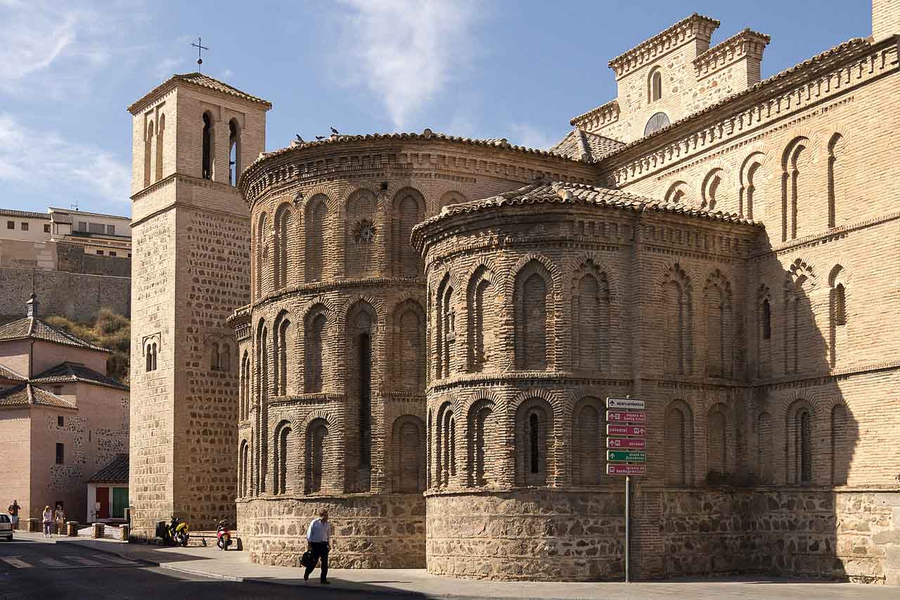 iglesia de santiago del arrabal toledo spain