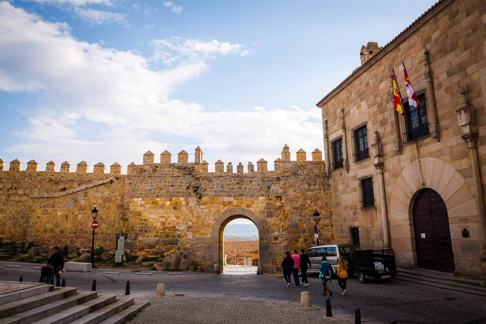 puerta de santa teresa avila spain