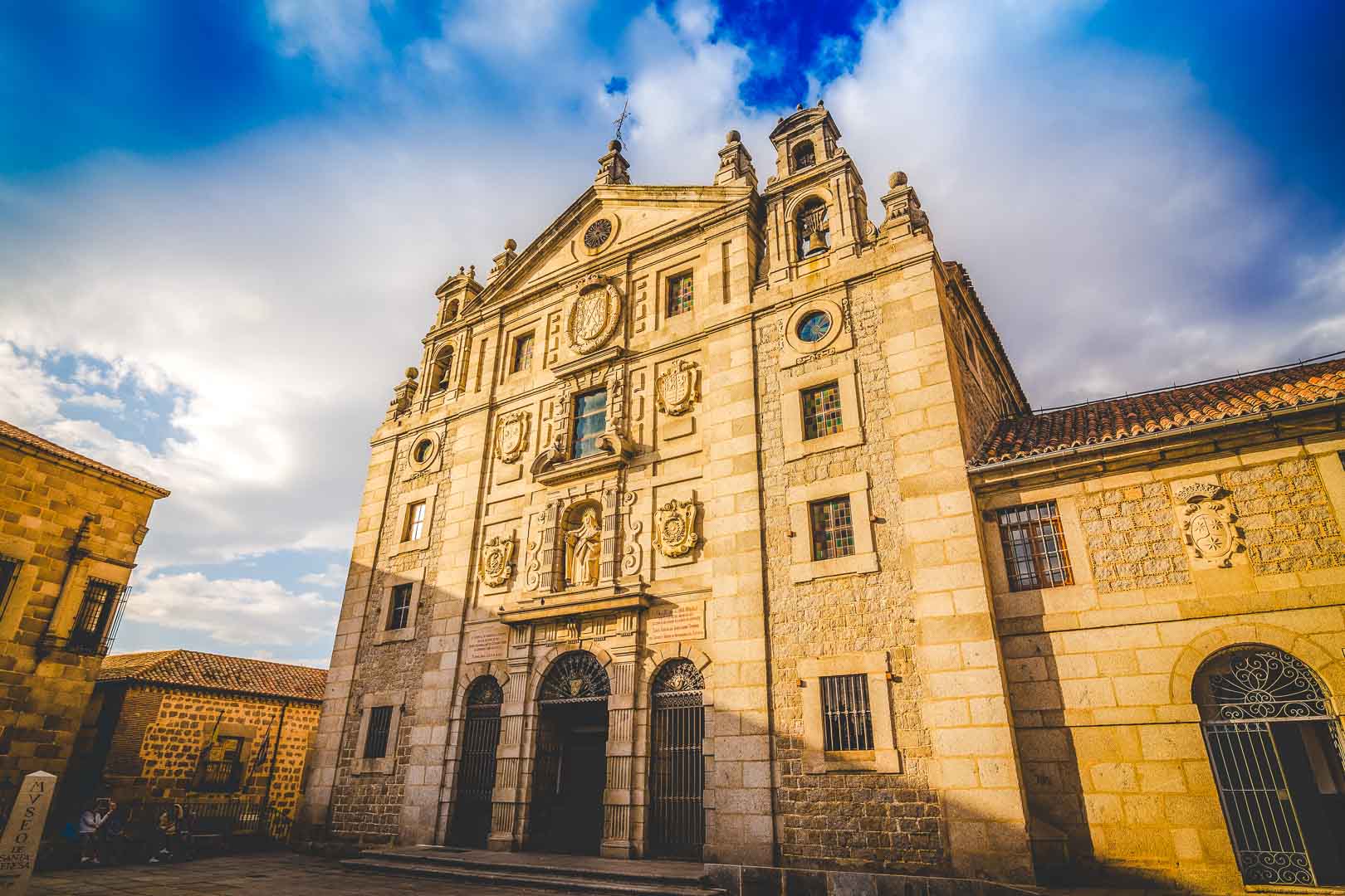 iglesia santa teresa de avila spain