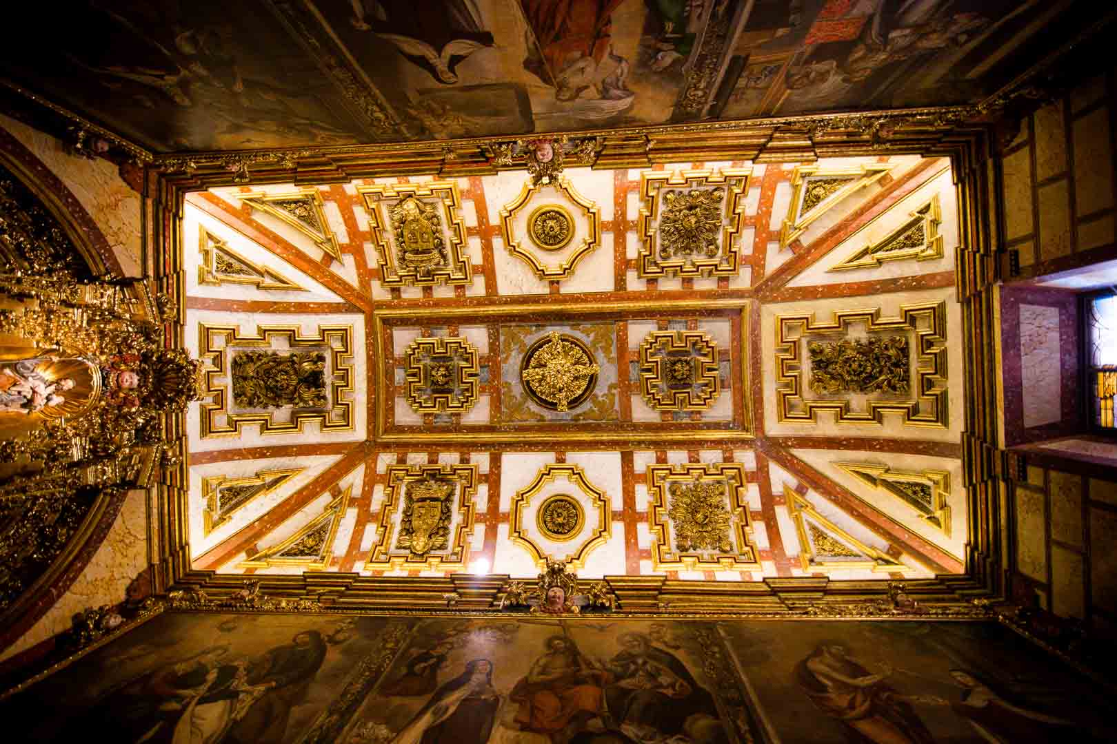 gold ceiling in the relics room