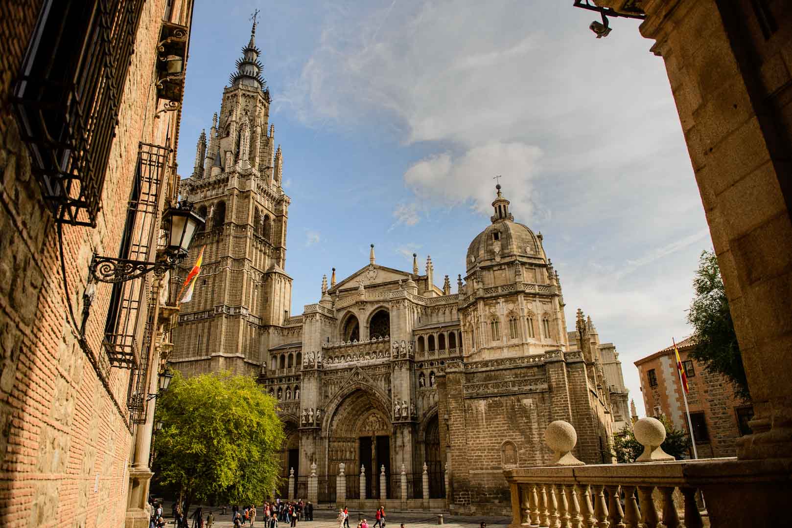 in front of the cathedral de toledo