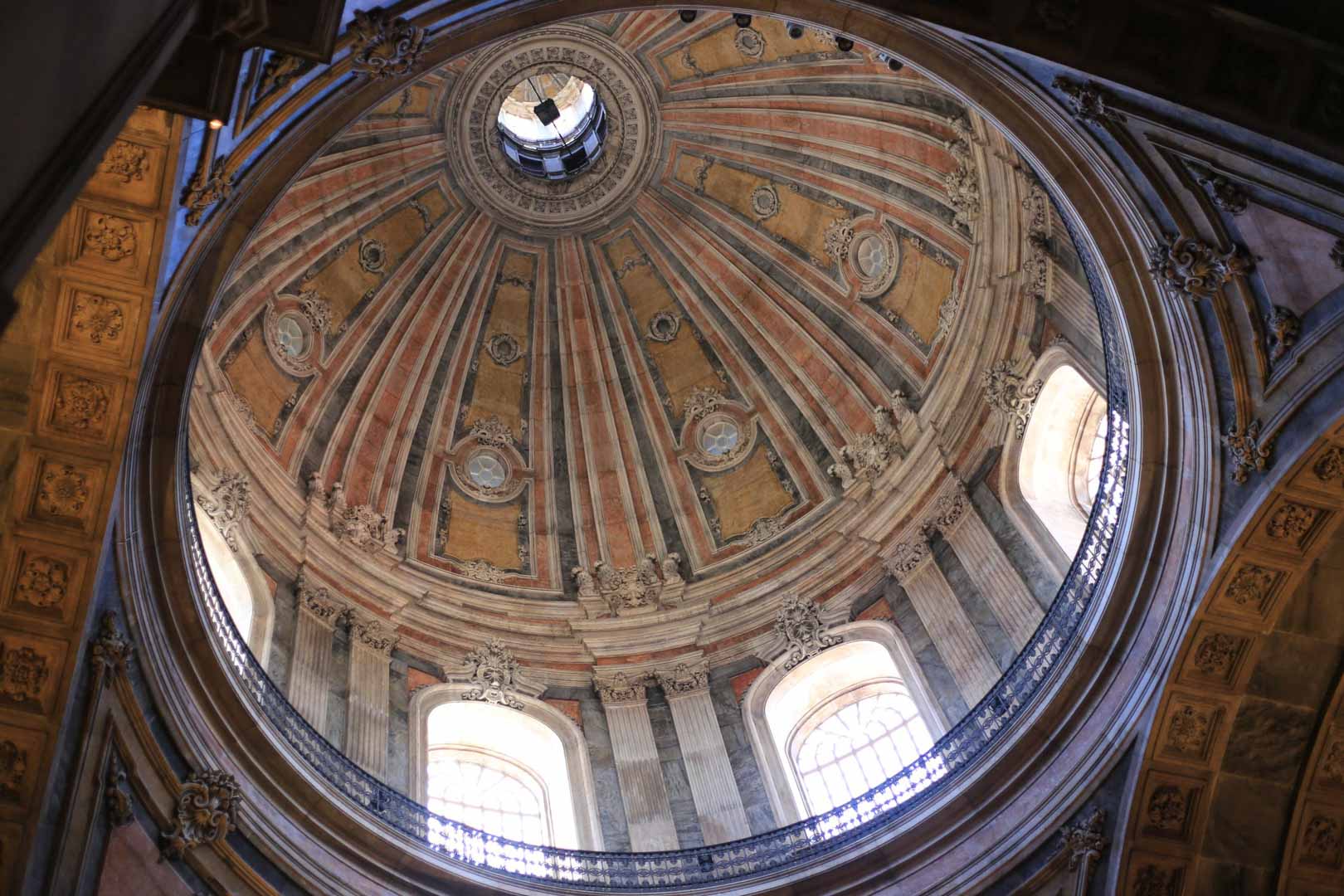 inside the dome of basilica da estrela