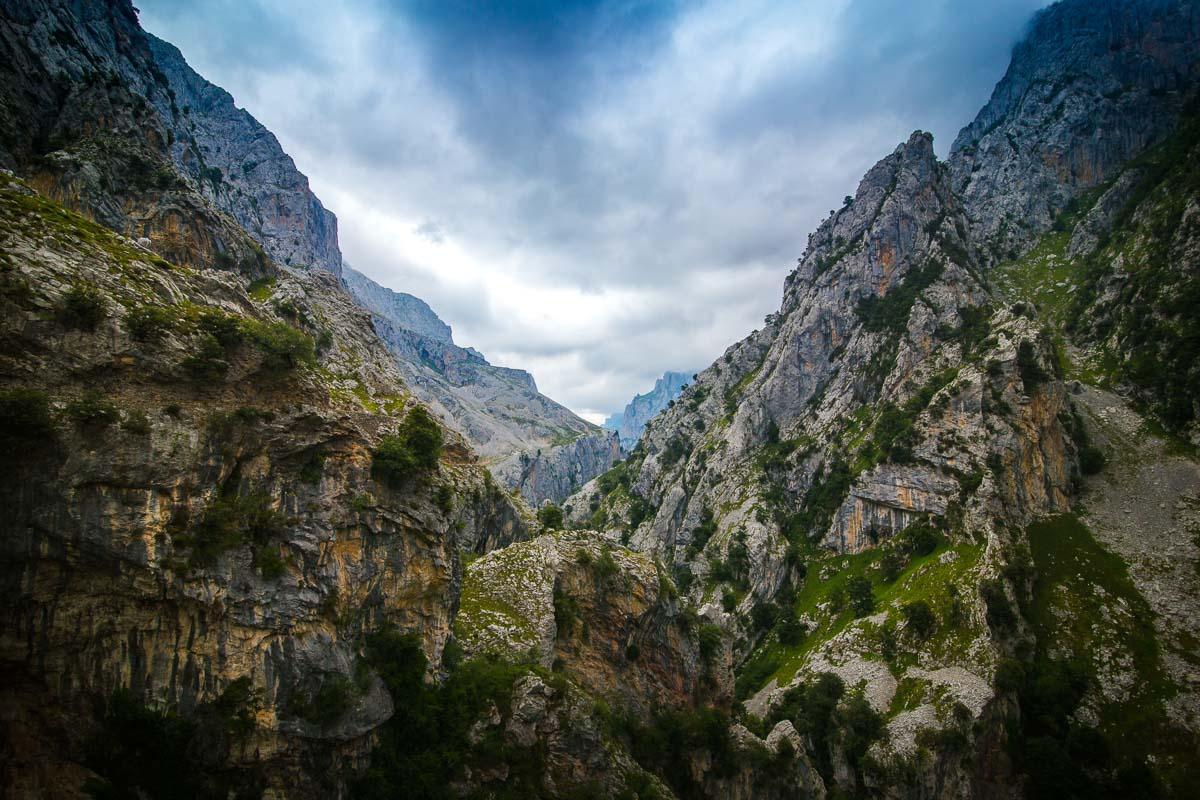 mountains of the garganta de cares under the fog