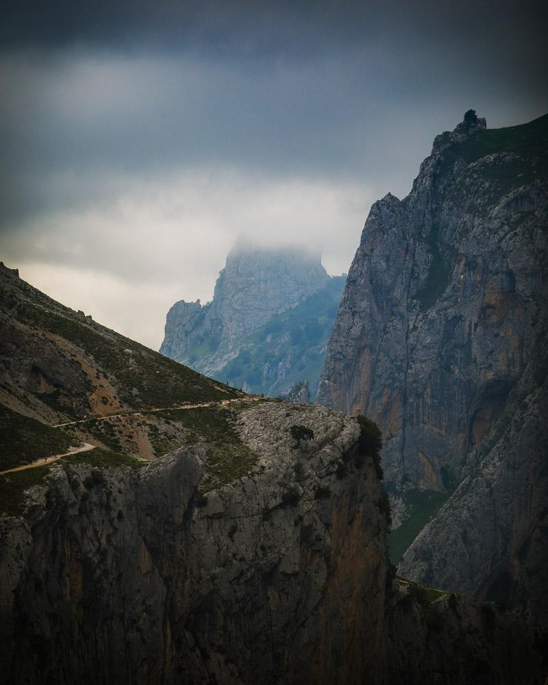 hiking back to poncebos in moody weather