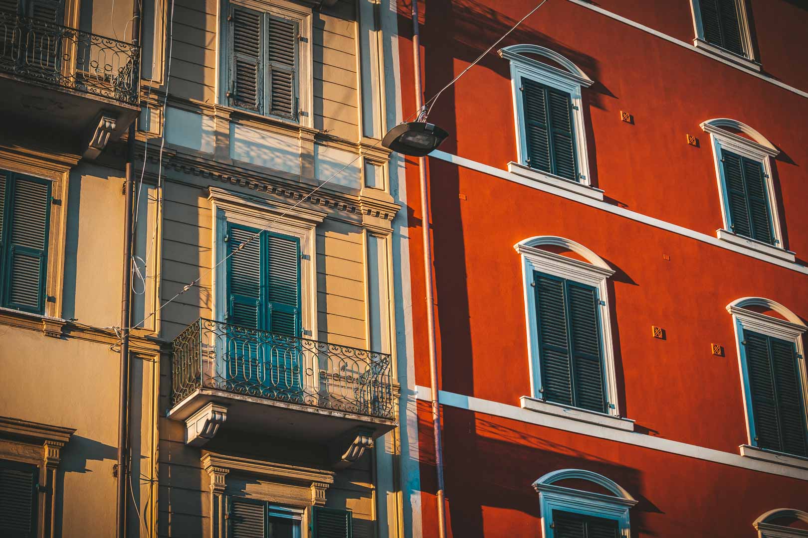 split facades of la spezia