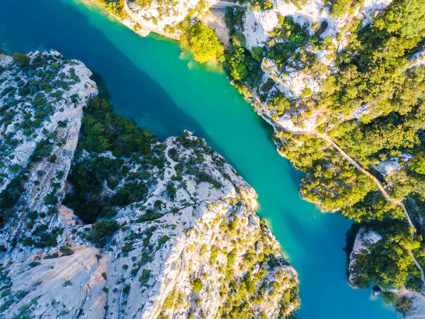 lac de quinson de verdon from above