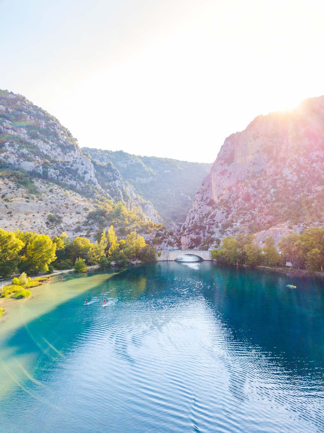 sunset over lac de quinson de verdon