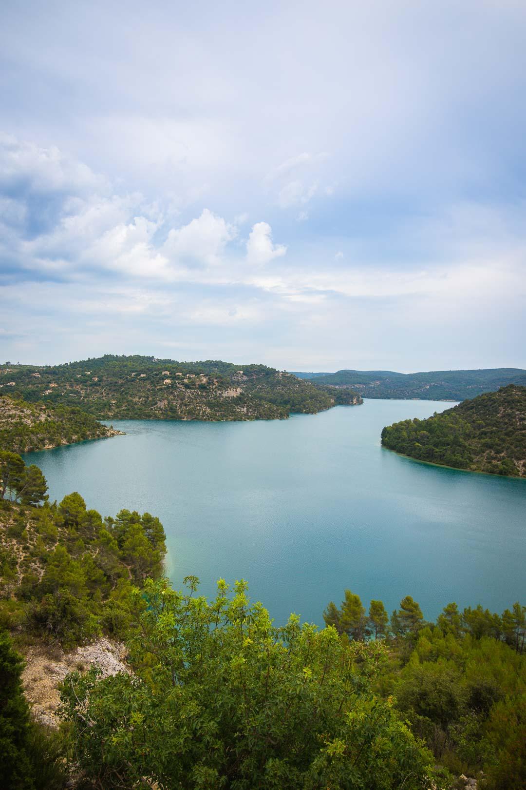 lac esparron in gorges du verdon