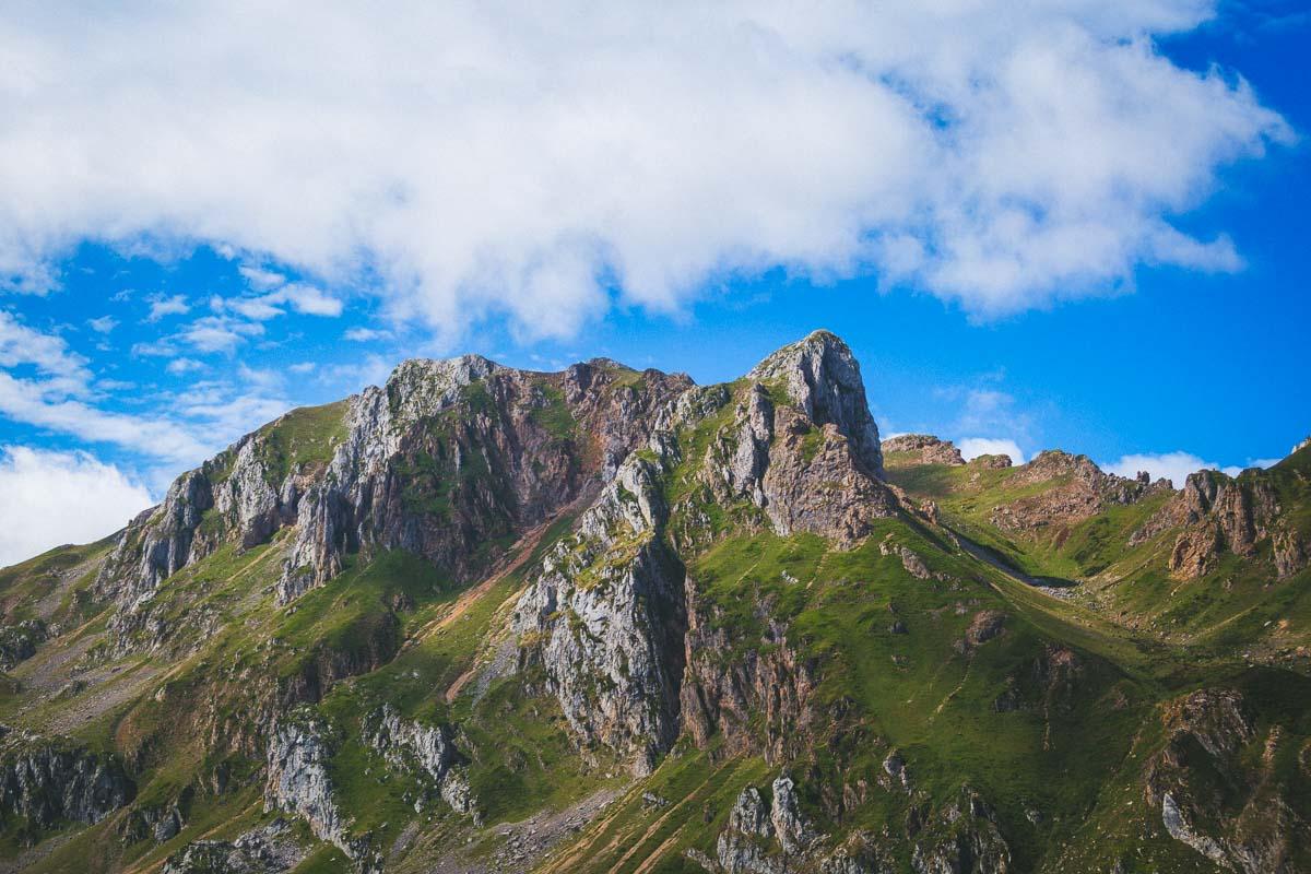 mountain next to the lago del valle