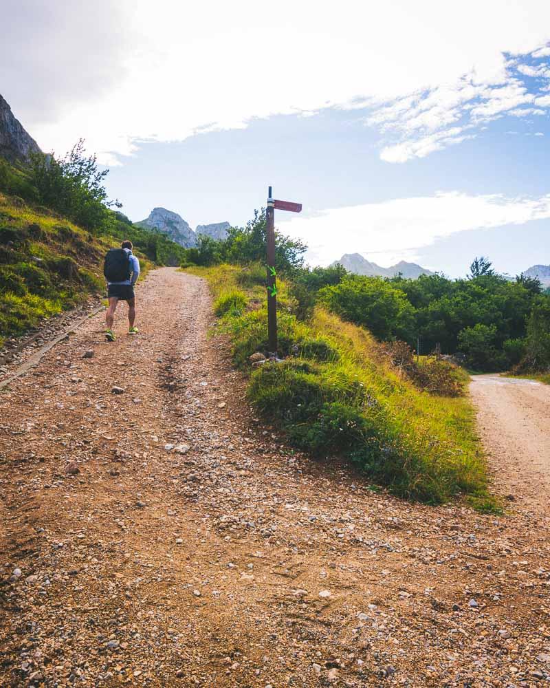 crossroad at the lago del valle