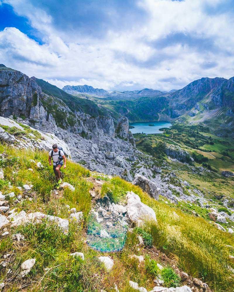 still climbing on the ruta lago del valle