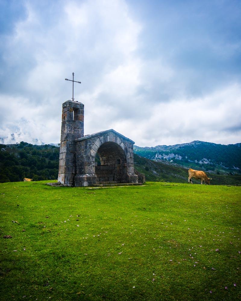 little church in the middle of the covadonga lakes