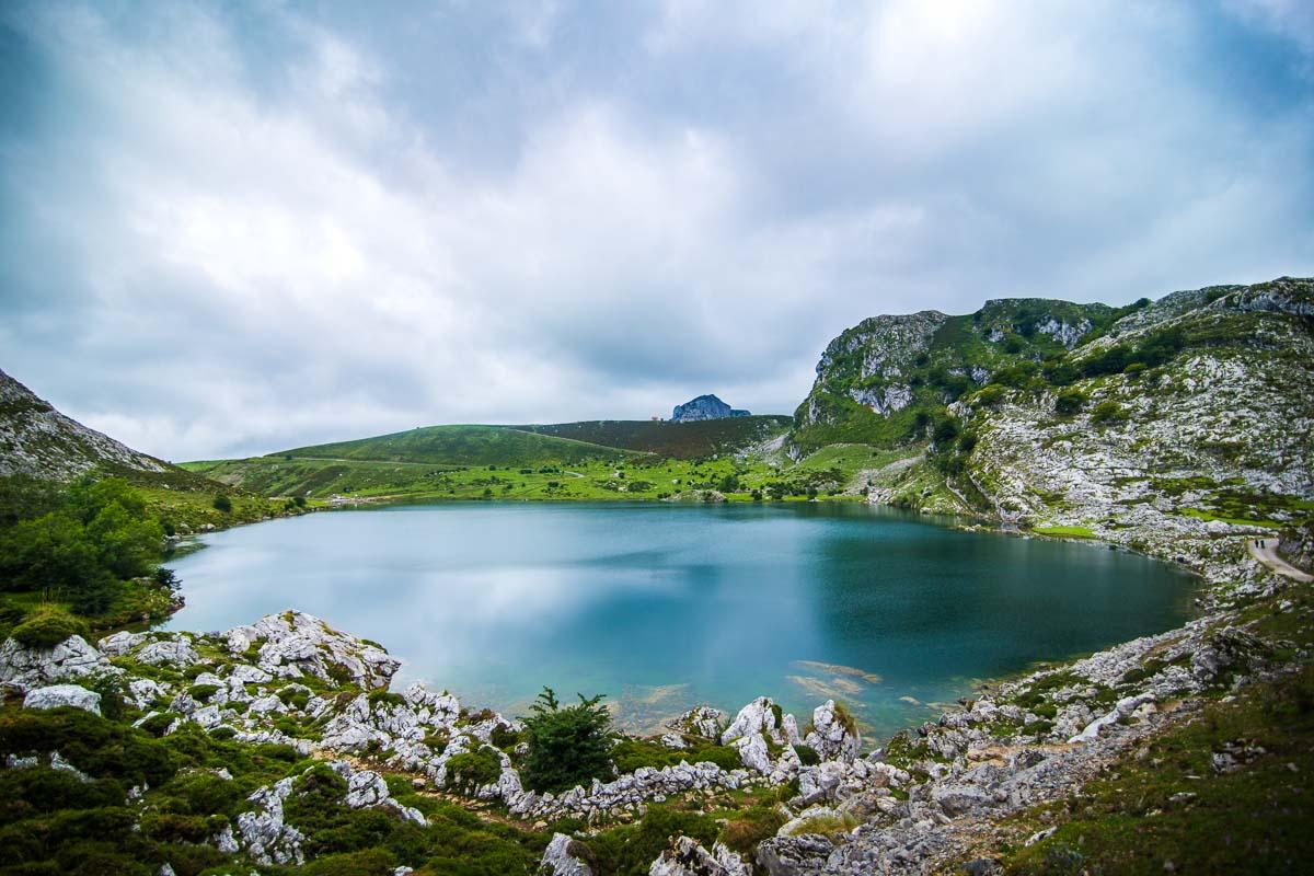 moody weather in lake enol