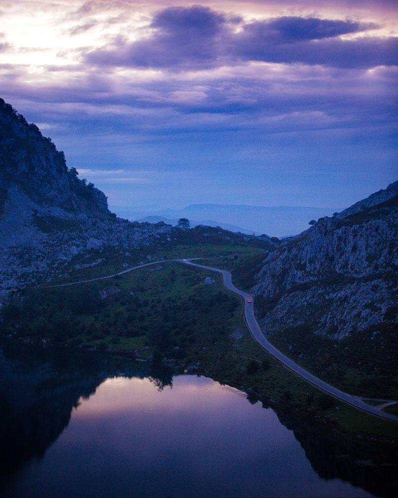 sunset over the road ruta lagos covadonga