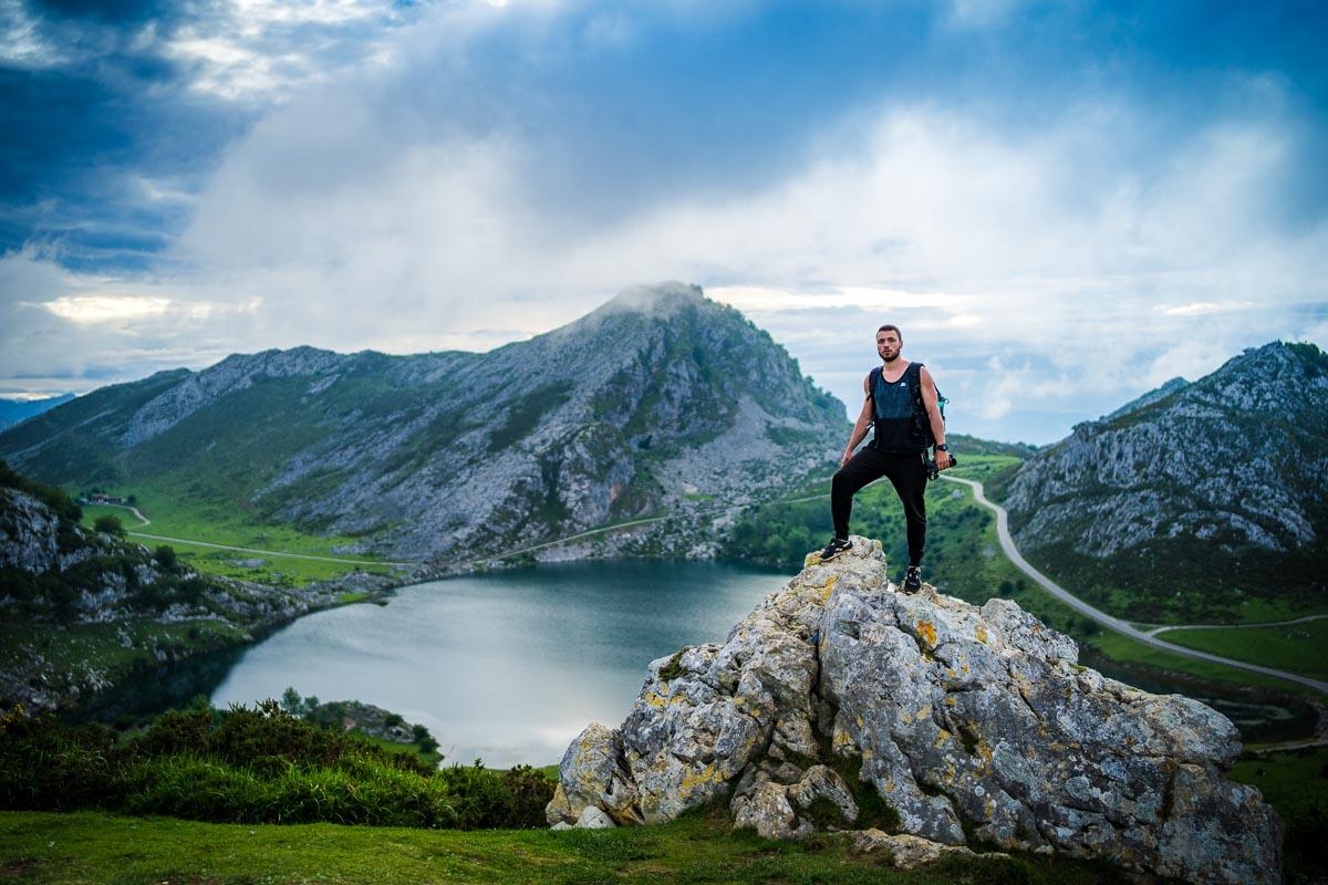 kevmrc on a rock on the ruta lagos de covadonga