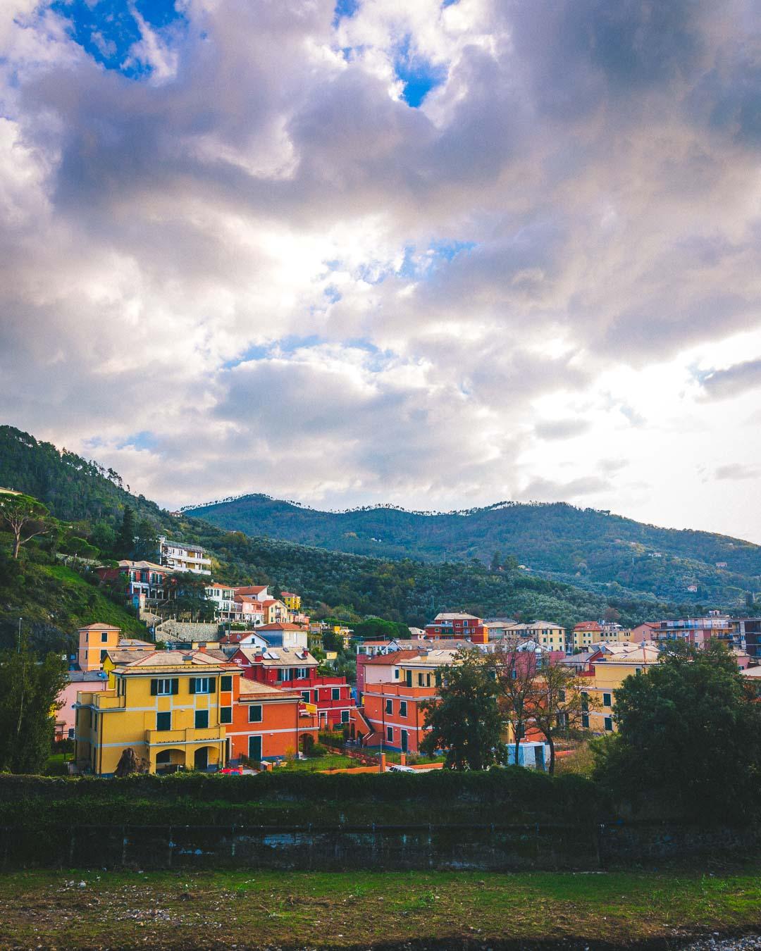 colorful houses of levanto
