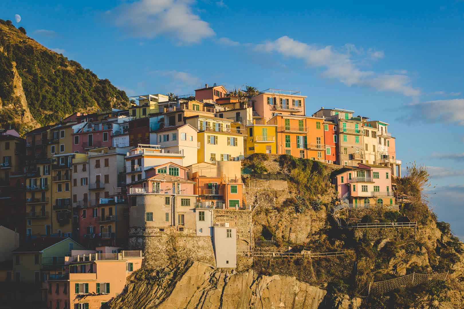 close up of manarola cinque terre