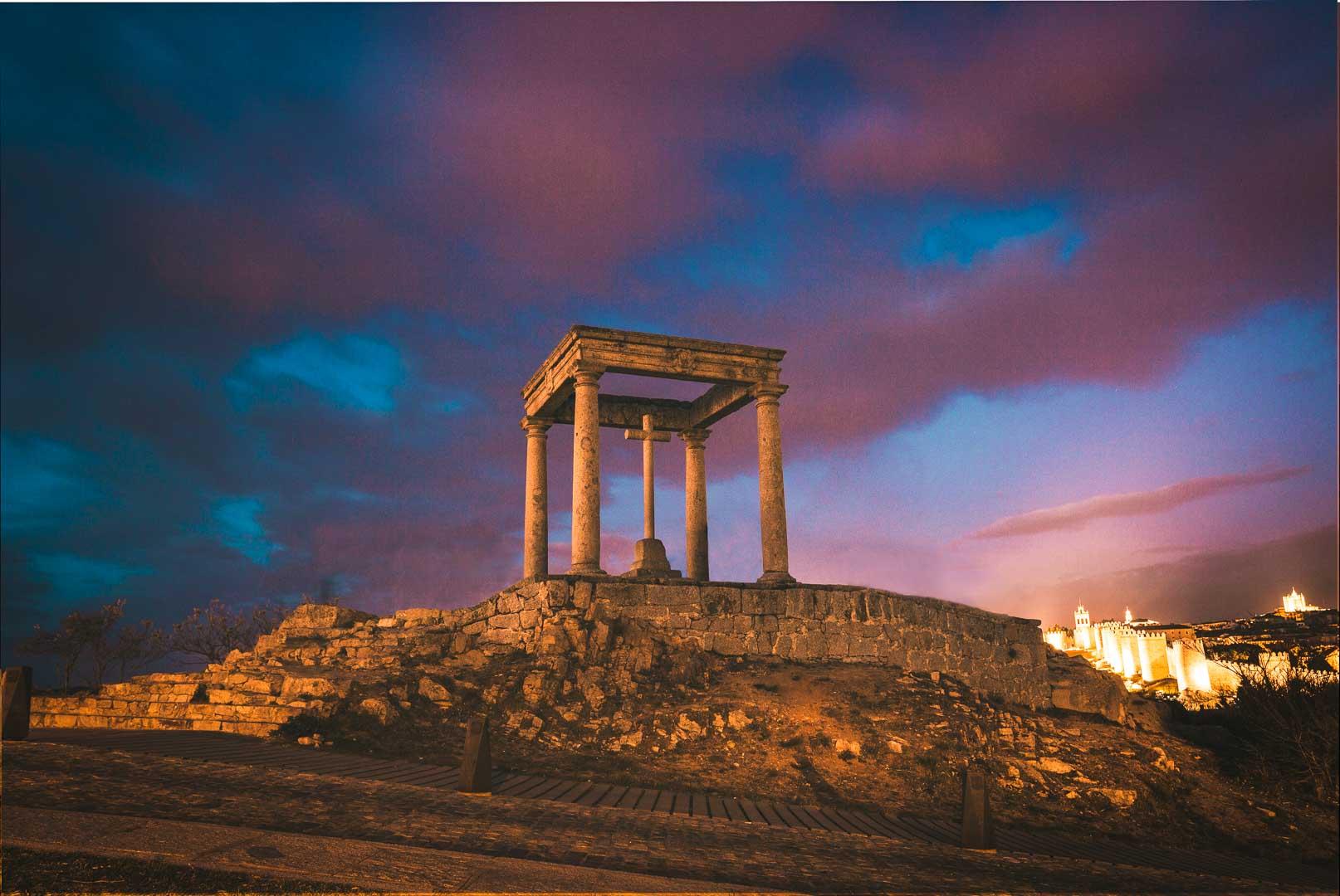 mirador los cuatro postes avila spain